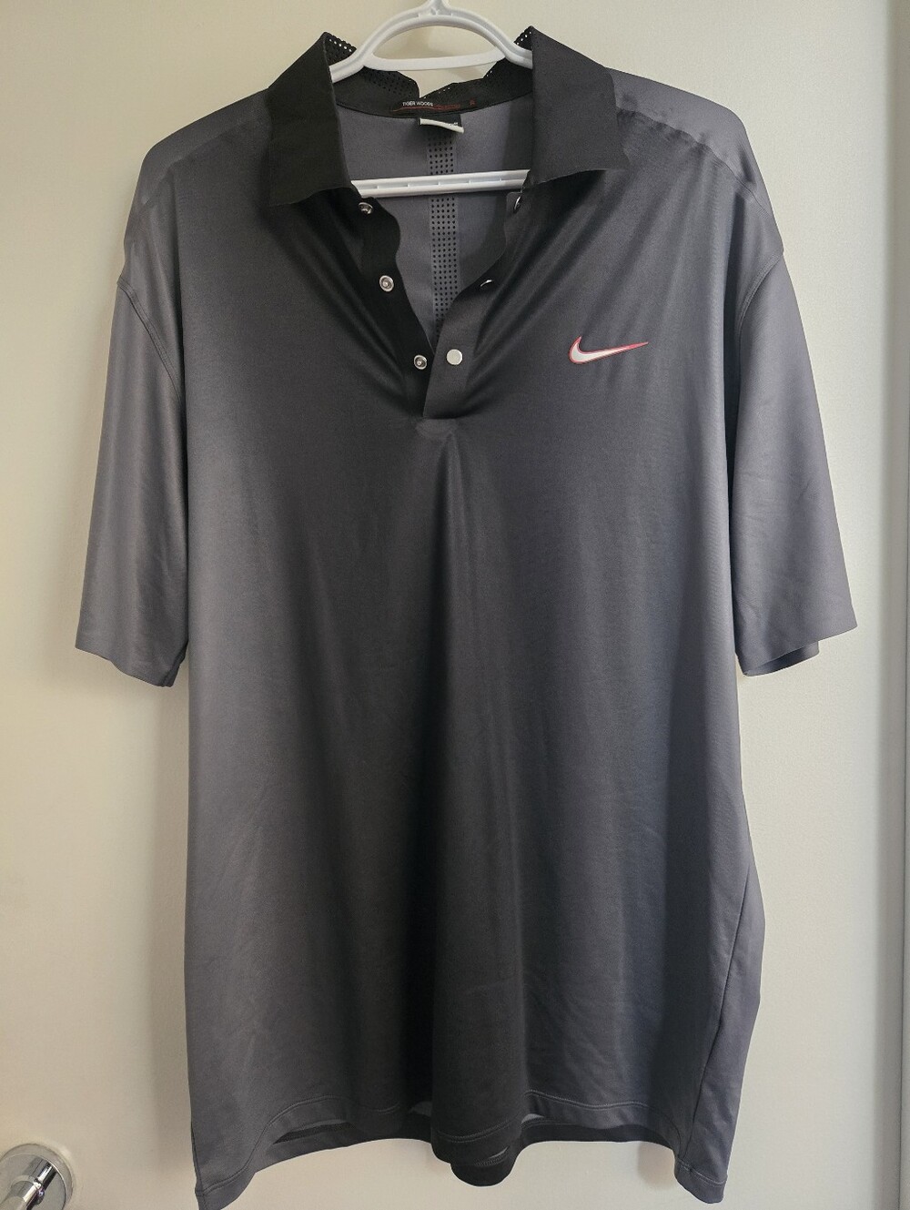 Mens Nike Golf Shirt - M